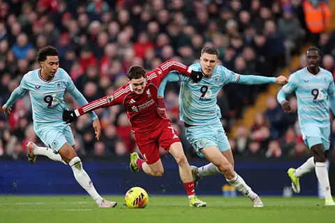 قبل عودة صلاح.. ليفربول يسقط في فخ التعادل أمام بيرنلي في الدوري الإنجليزي